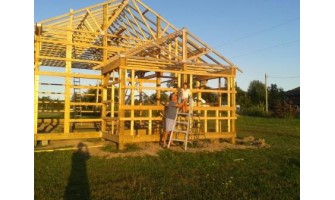 Pole Barn - Trusses Up